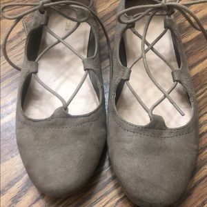 Maurice’s flats with strings